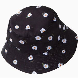 Alice + Olivia Reversible Bucket Hat Daisy Print